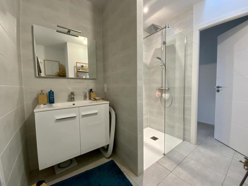 Maison - 99 m² - 5 pièces