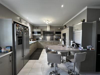 Villa - 168 m² - 7 pièces