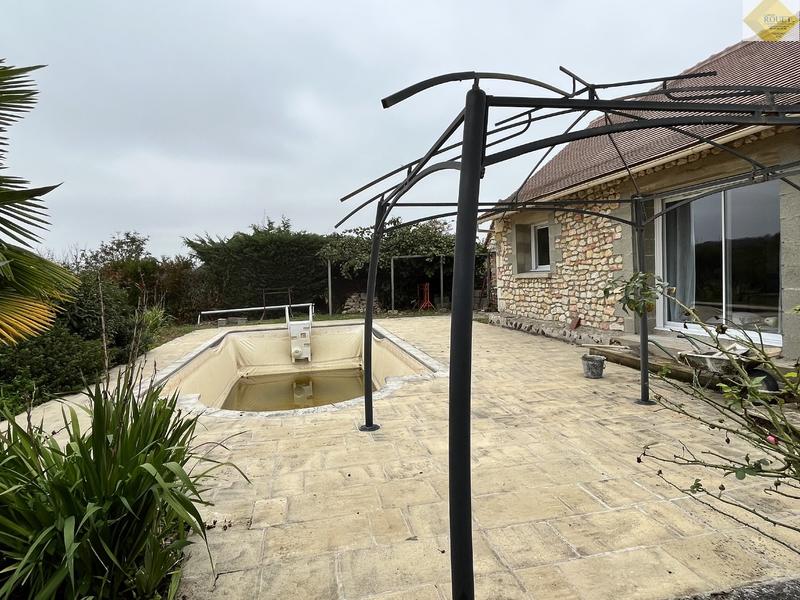 Maison - 213 m² - 6 pièces