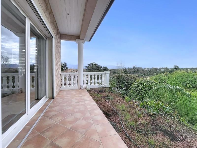 Pavillon - 197 m² - 5 pièces