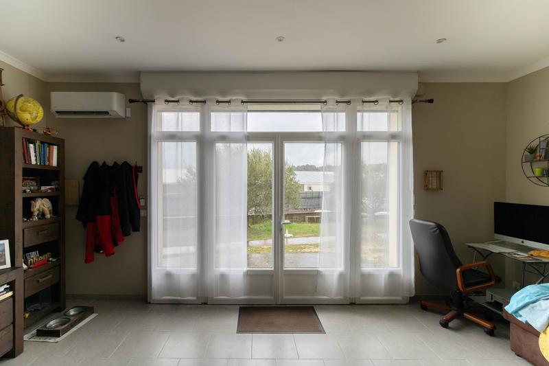 Villa - 239 m² - 7 pièces