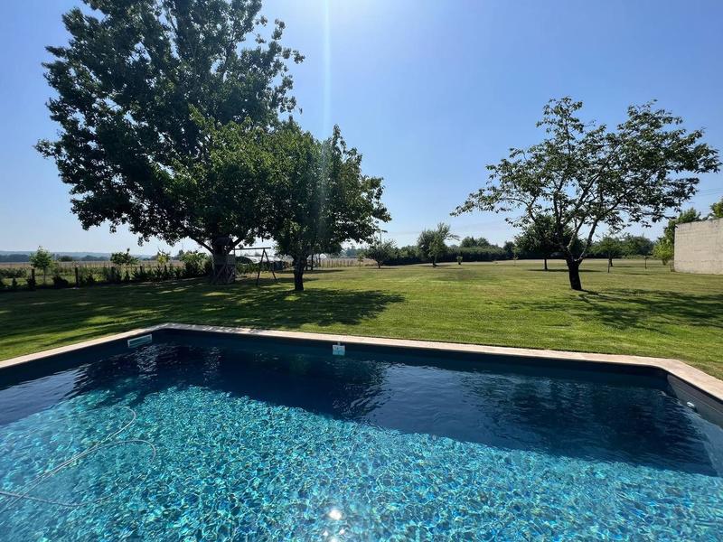 Maison traditionnelle - 184 m² - 7 pièces