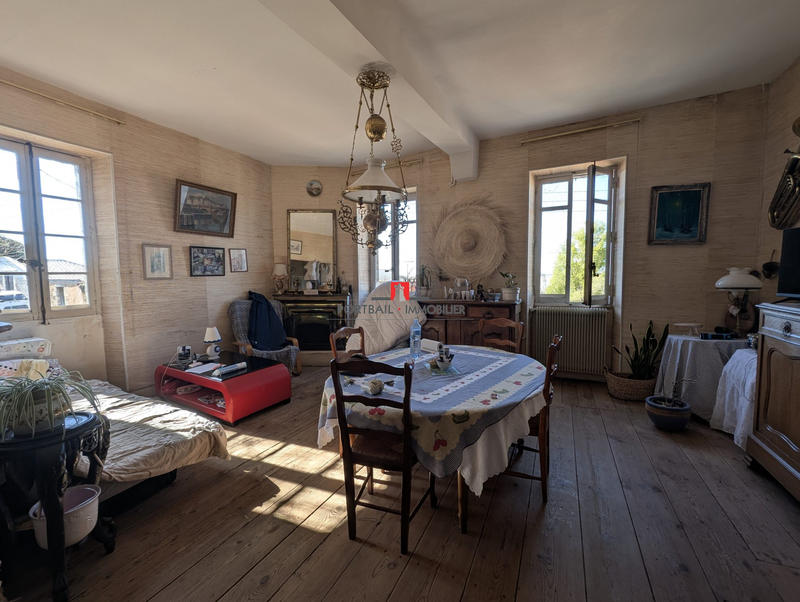 Maison - 500 m² - 15 pièces