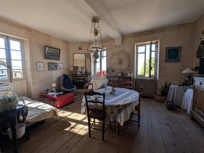 Maison - 500 m² - 15 pièces