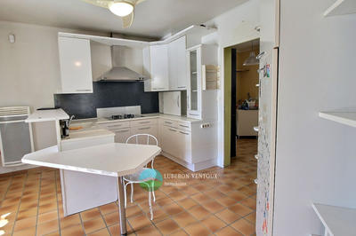 Maison - 183 m² - 6 pièces