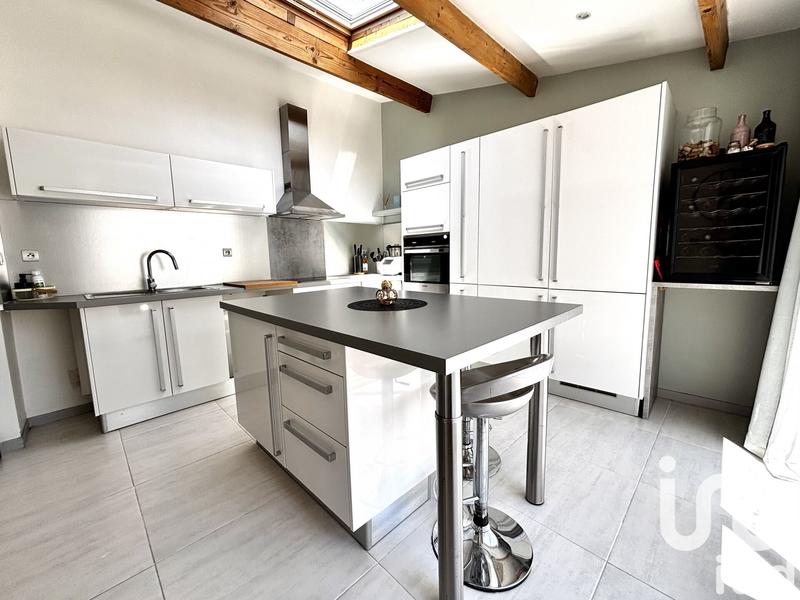 Maison - 93 m² - 4 pièces