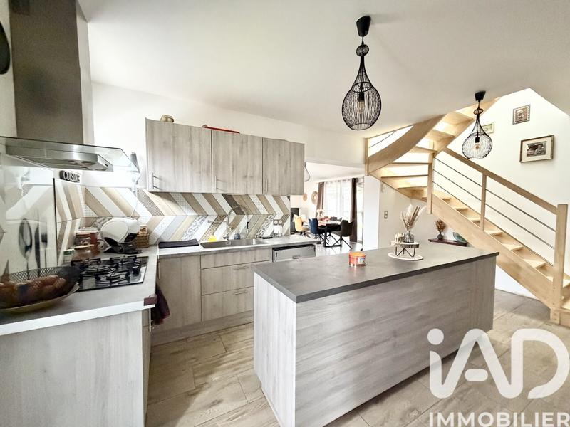 Maison - 123 m² - 6 pièces
