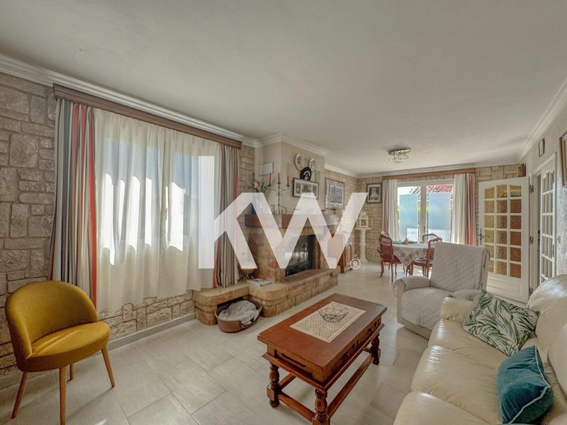 Maison traditionnelle - 154 m² - 5 pièces