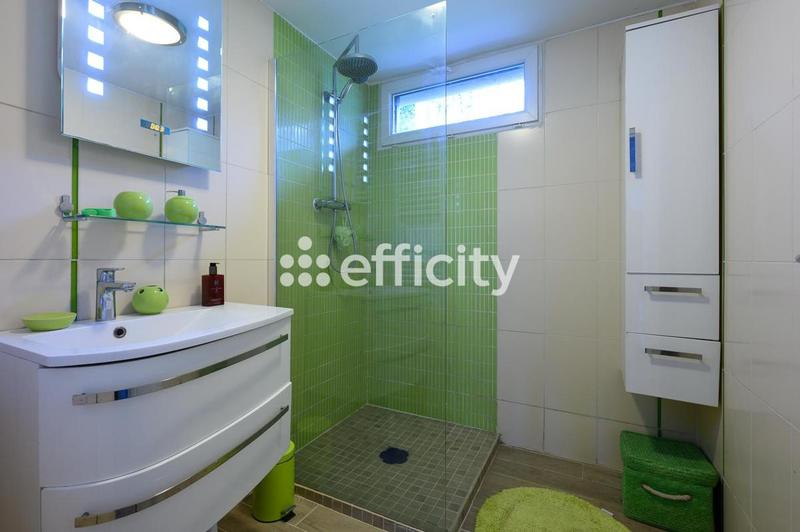 Maison - 96 m² - 4 pièces