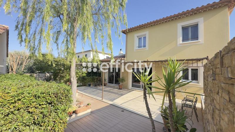 Pavillon - 146 m² - 5 pièces