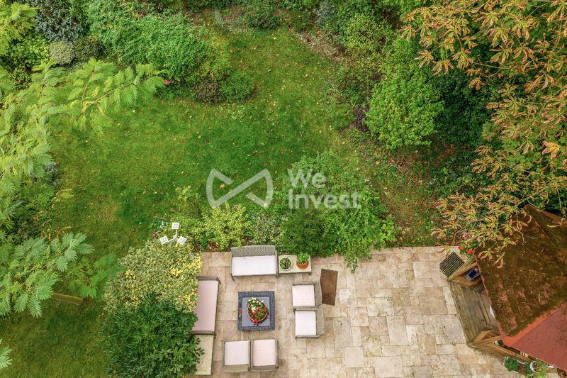 Maison - 266 m² - 10 pièces