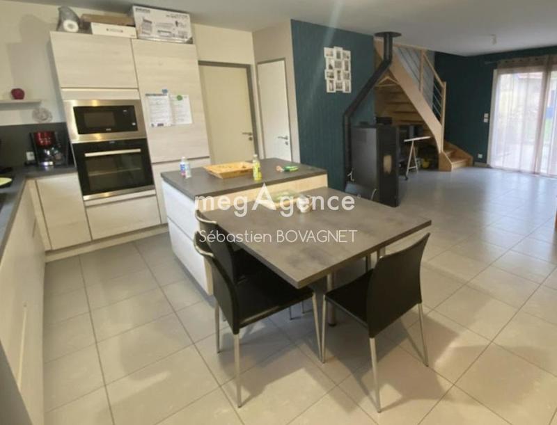 Maison - 120 m² - 6 pièces