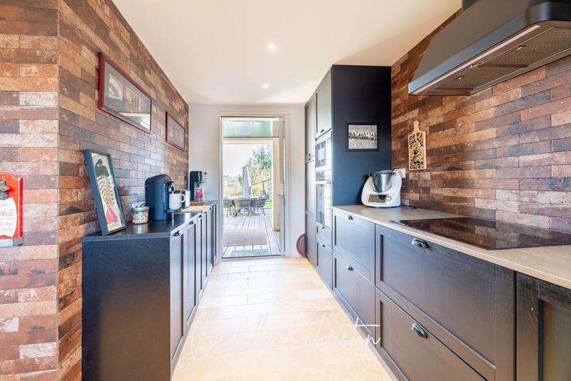 Maison - 176 m² - 6 pièces