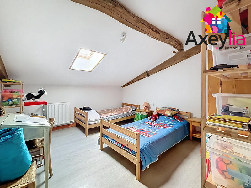 Maison - 252 m² - 8 pièces