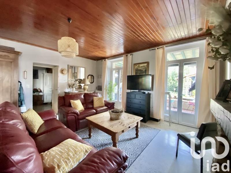 Maison - 209 m² - 7 pièces