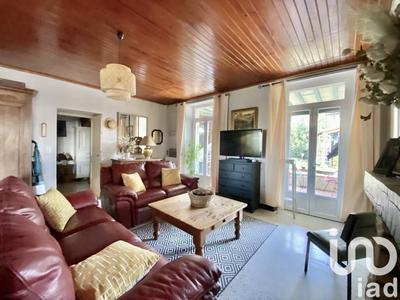 Maison - 209 m² - 7 pièces