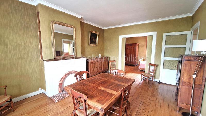 Appartement - 99 m² - 5 pièces