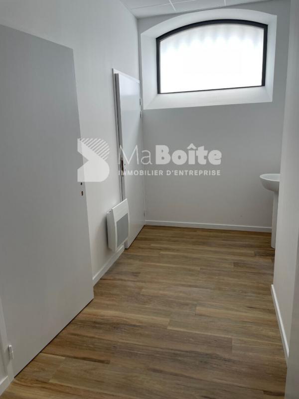 Local d'activités - 860 m² - 10 pièces