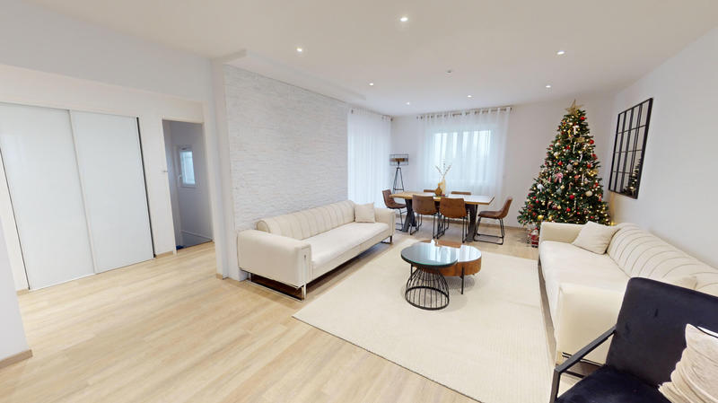 Maison - 137 m² - 6 pièces