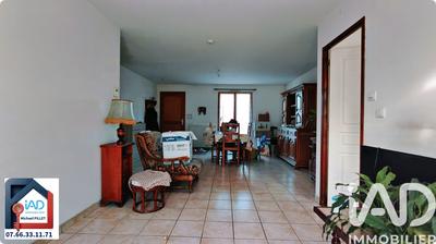 Maison - 98 m² - 5 pièces