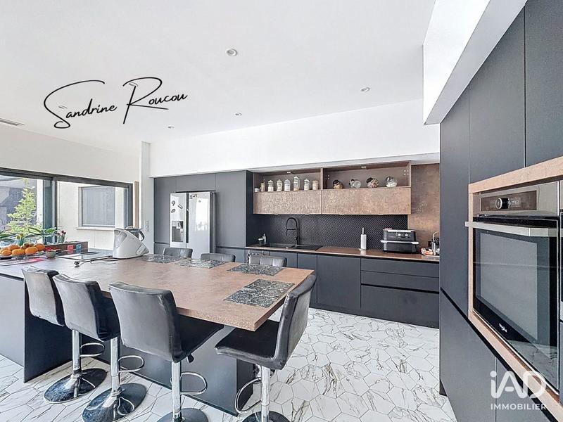 Maison - 155 m² - 5 pièces