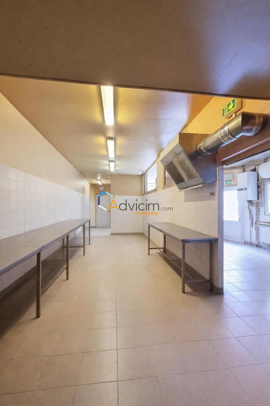 Maison ancienne - 216 m² - 7 pièces