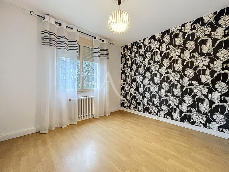 Maison - 111 m² - 5 pièces