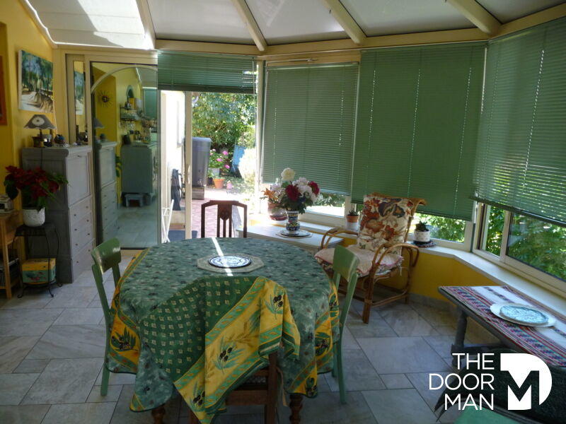 Demeure - 201 m² - 6 pièces