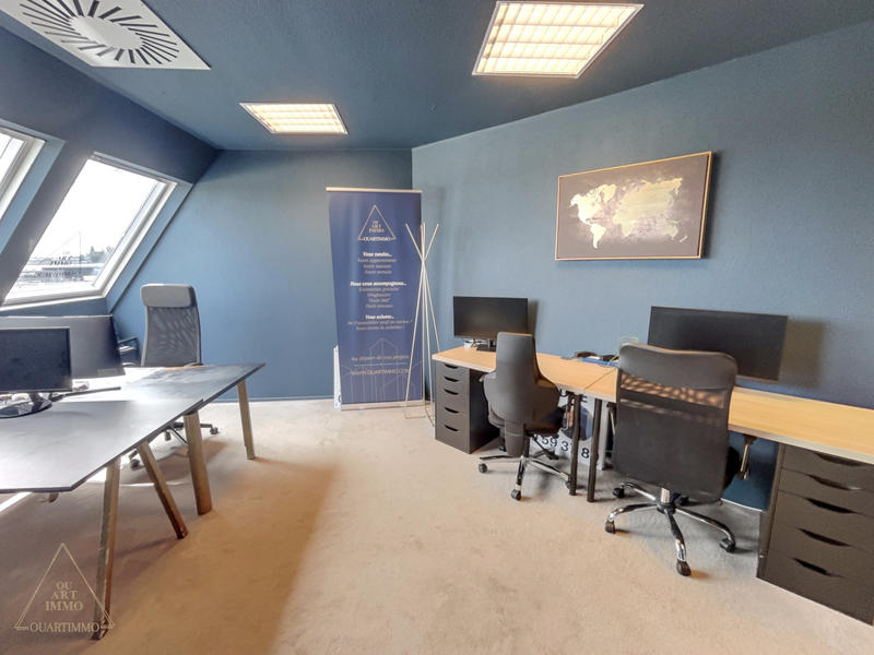 Bureau - 67 m²