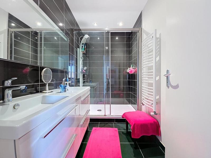 Maison - 102 m² - 5 pièces