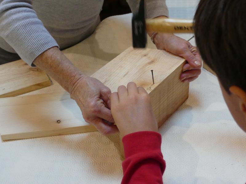 Construction d'un nichoir à Terres d'Oiseaux