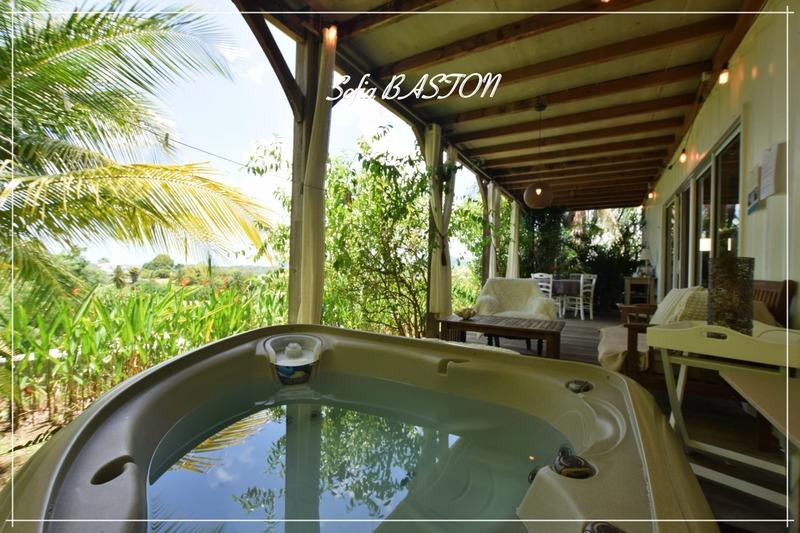 Maison - 241 m² - 10 pièces