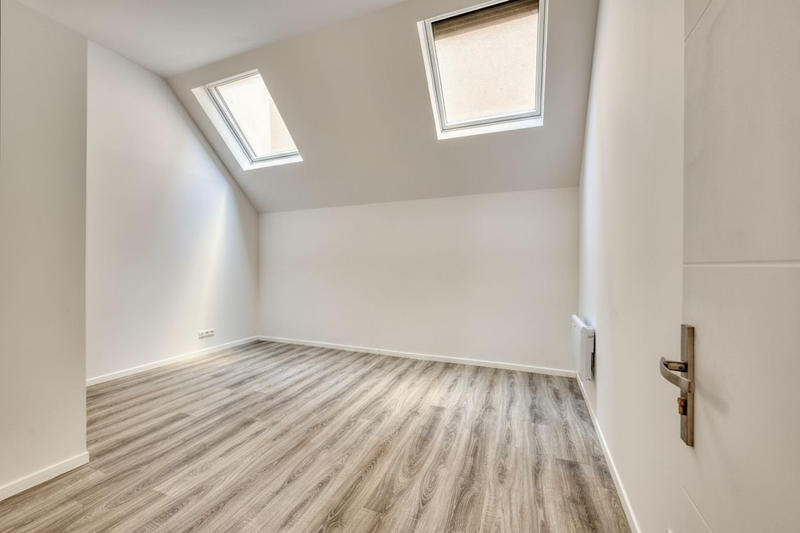 Loft - 158 m² - 3 pièces