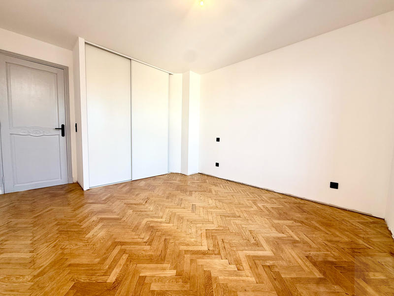 Appartement - 97 m² - 5 pièces