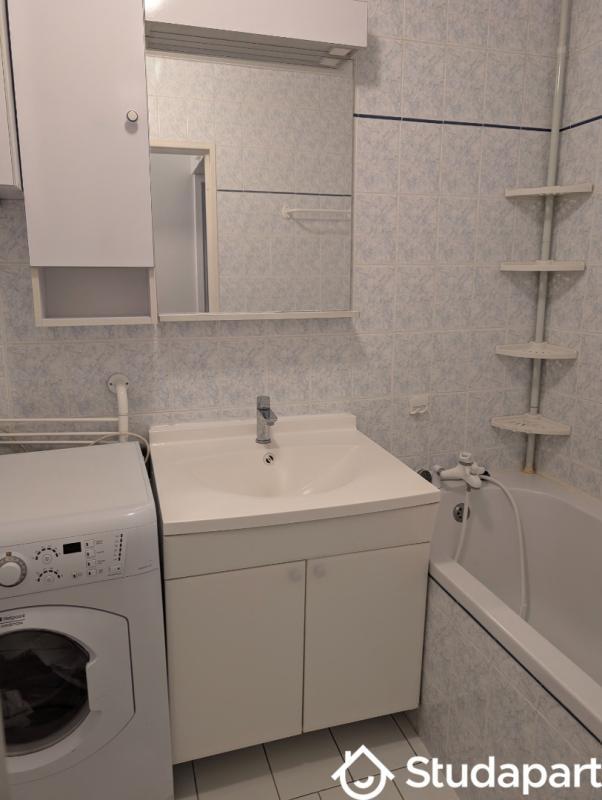 Chambre - 97 m² - 1 pièce