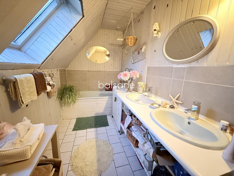 Maison - 142 m² - 7 pièces