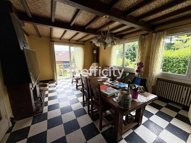 Maison - 94 m² - 4 pièces