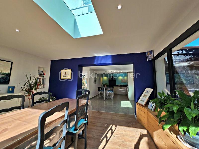 Maison traditionnelle - 202 m² - 7 pièces