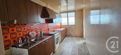 Appartement - 90 m² - 4 pièces