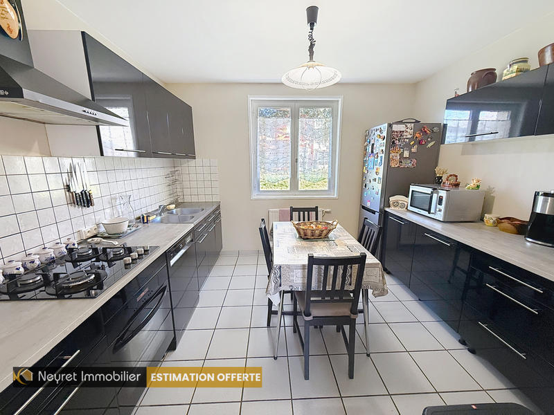 Maison - 80 m² - 4 pièces