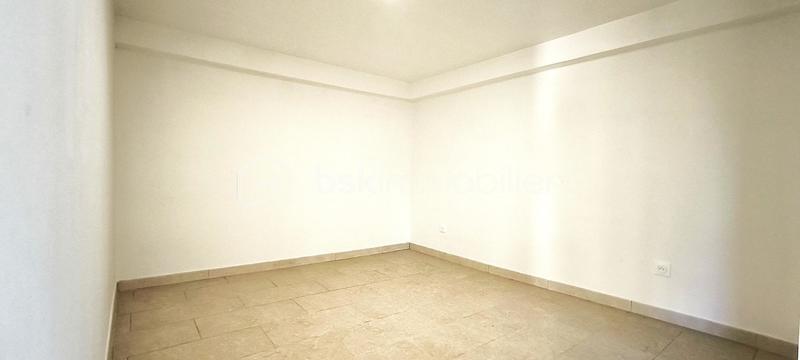 Maison - 104 m² - 4 pièces