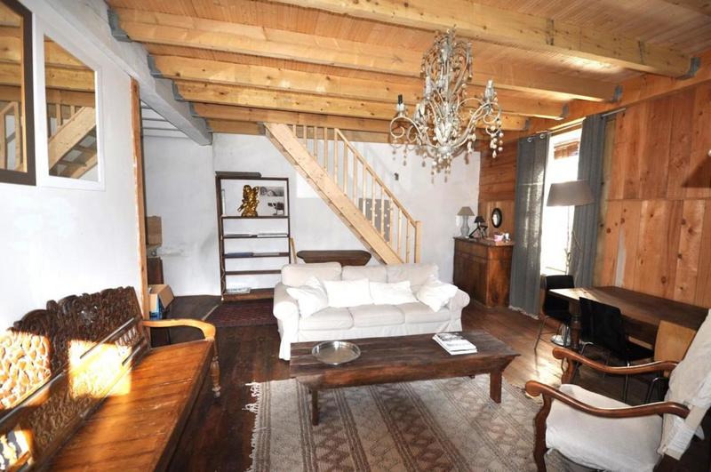 Maison en pierre - 450 m² - 12 pièces