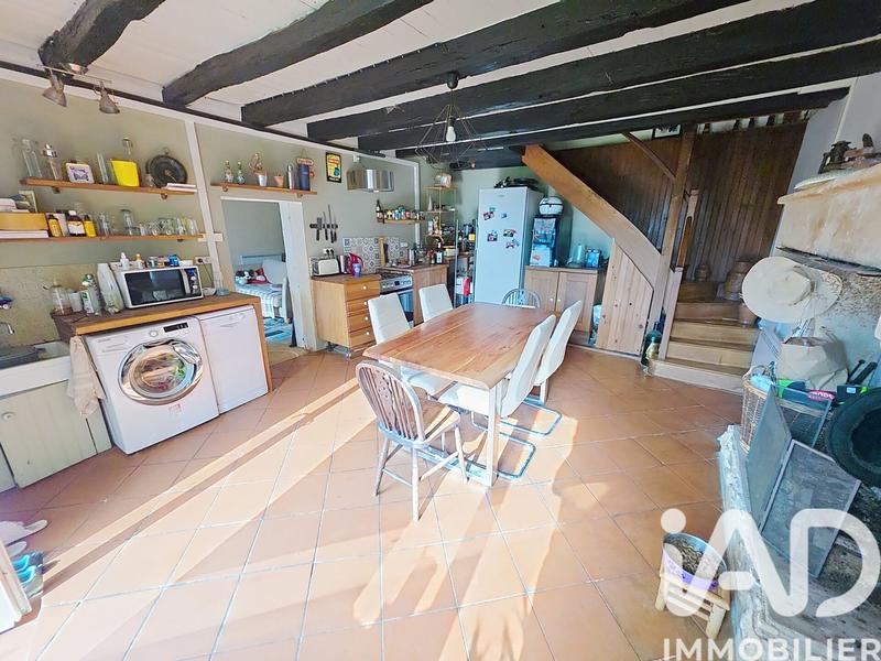 Maison - 223 m² - 8 pièces