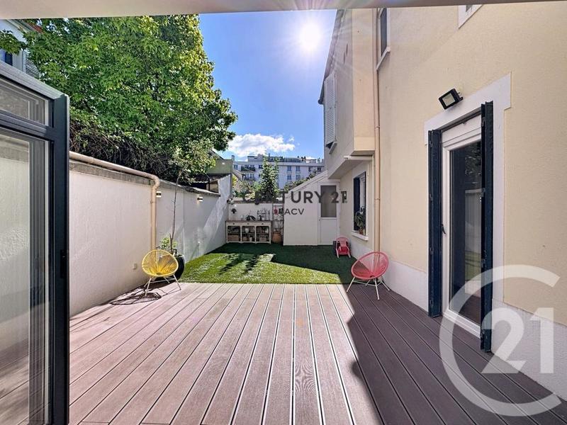 Maison de ville - 93 m² - 5 pièces