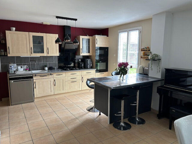 Maison - 122 m² - 7 pièces