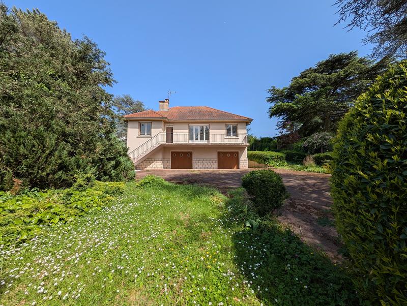 Maison - 91 m² - 5 pièces