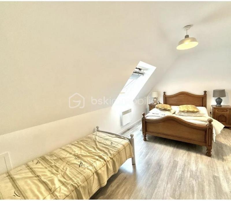 Demeure - 107 m² - 5 pièces