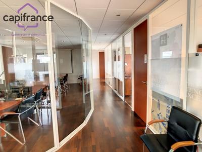 Bureau - 426 m² - 13 pièces