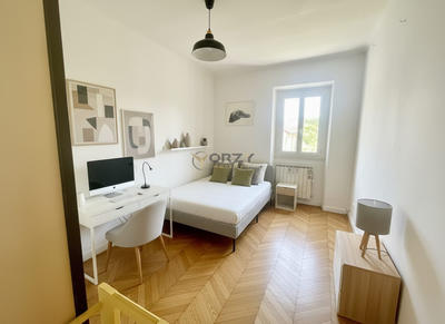 Maison - 170 m² - 8 pièces