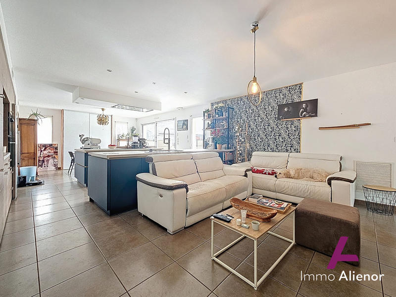 Maison - 135 m² - 6 pièces